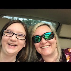 Meet your Posher, Tiffany